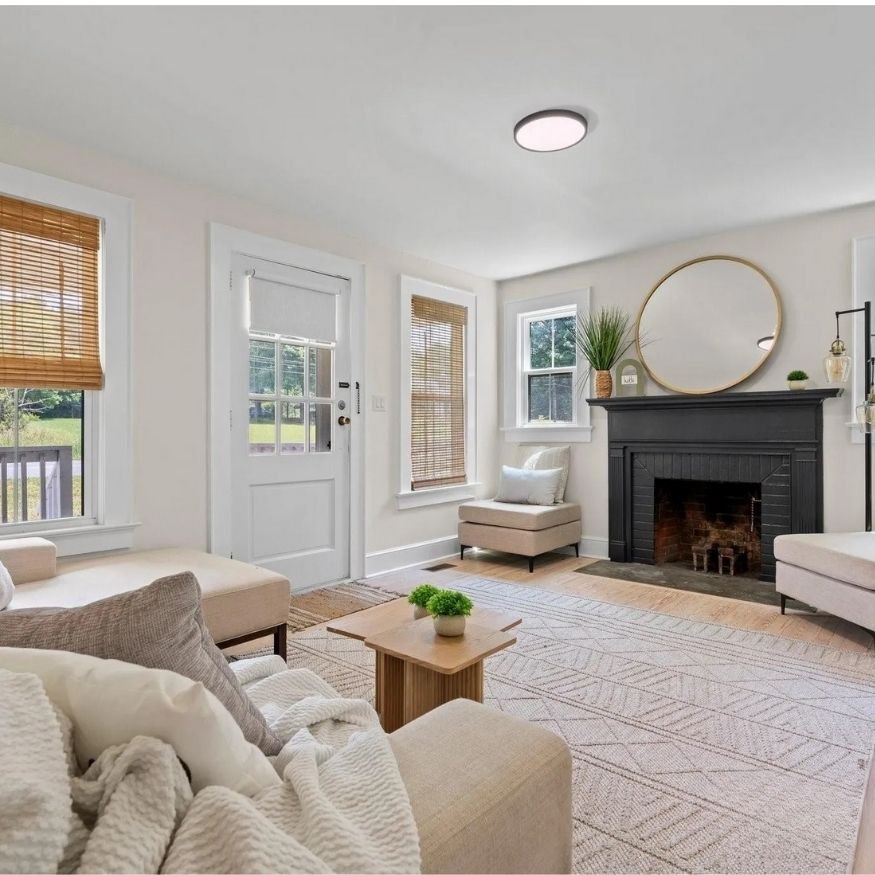 Fix and flip living room – After mobile Fix and flip living room - After mobile