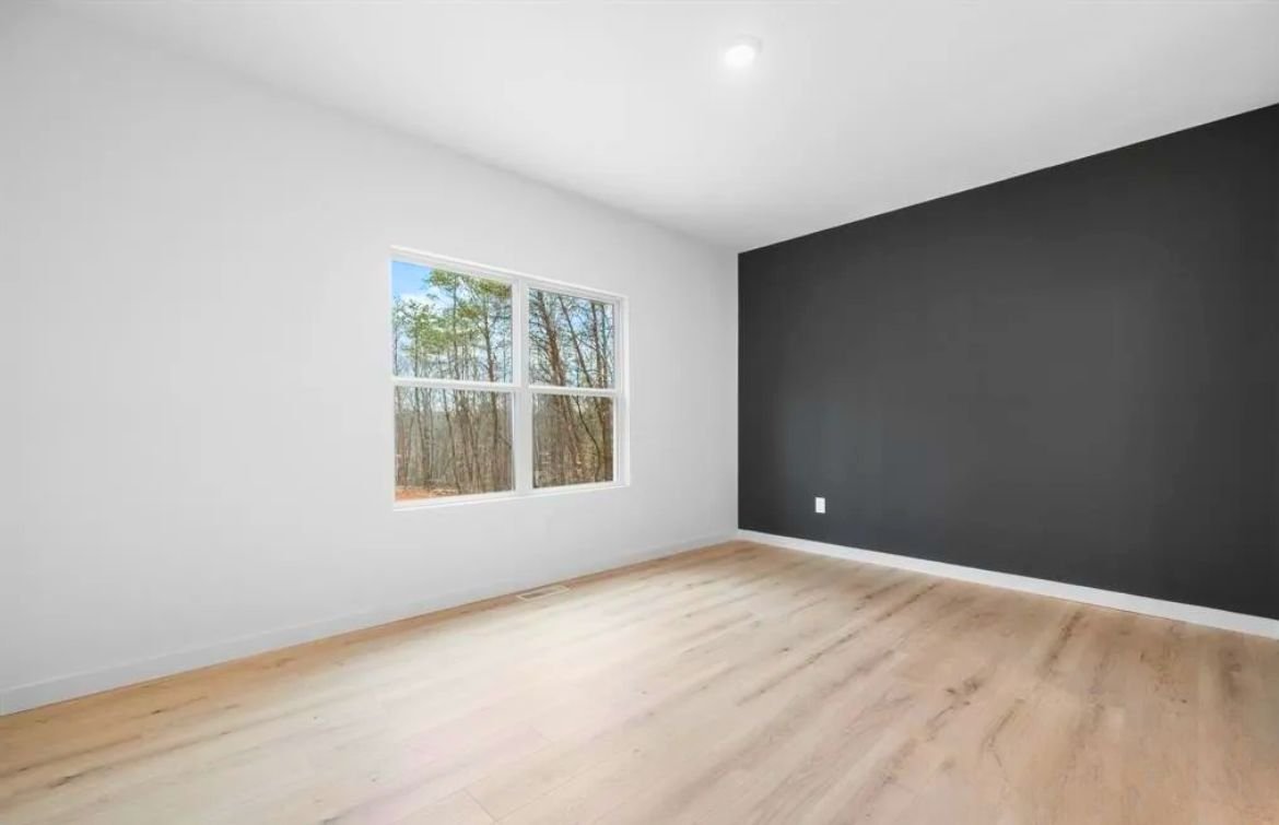 Thompson-property-8.jpg